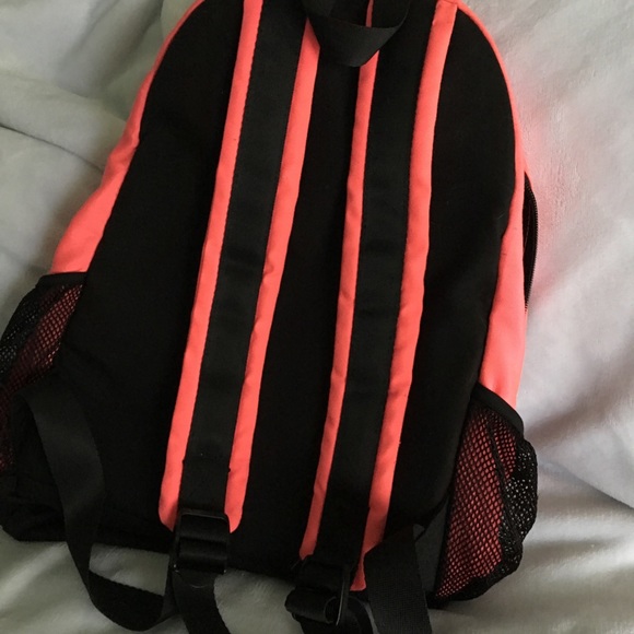 Victoria’s Secret Pink backpack - Picture 2 of 3
